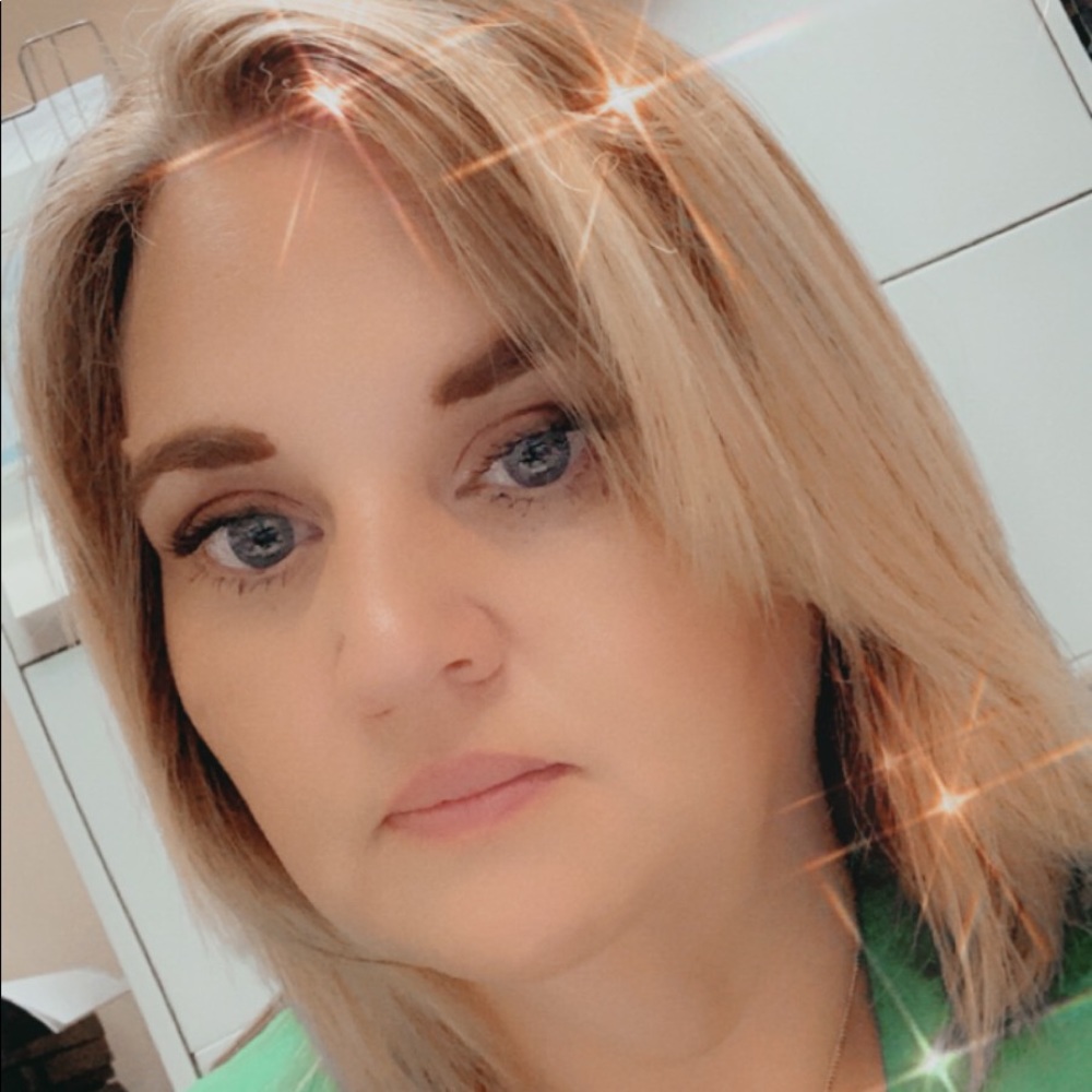 Meet your Posher, Rebecca
